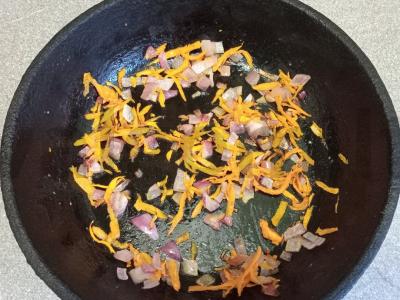 Žalios lęšės ir rūkyta vištienos nugarinė sriuba Žingsnis 5