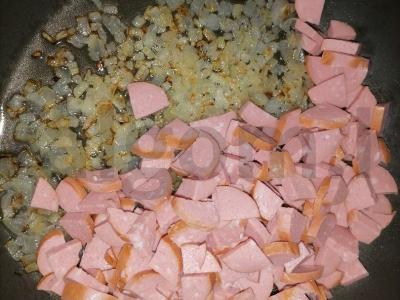 Troškinta kopūstai su dešrelėmis Žingsnis 2