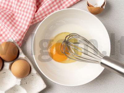 Kiaušinių blynai su vištiena Žingsnis 2