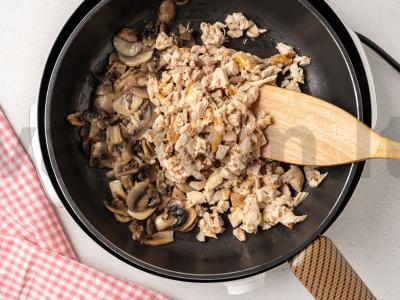 Kiaušinių blynai su vištiena Žingsnis 5