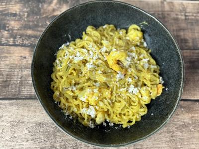 Nudų su krevetėmis karčioje padaže vakarienei Žingsnis 5