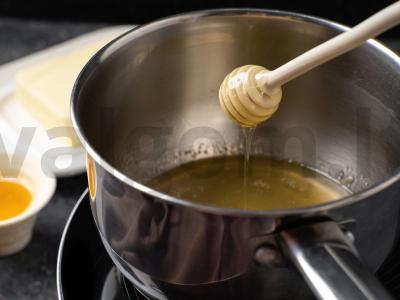 Krevetės medaus-ir-riešutų padaže Žingsnis 1