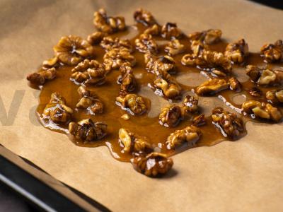 Krevetės medaus-ir-riešutų padaže Žingsnis 3