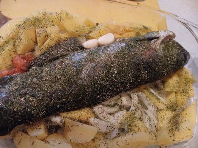 Kepta upėtakis ant daržovių pagalvėlės Žingsnis 5