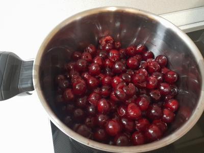 Kvapnus vyšnių džemas Žingsnis 3