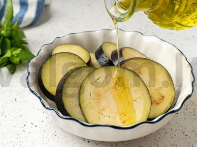 Salotas „Rudens“ su baklažanais Žingsnis 1