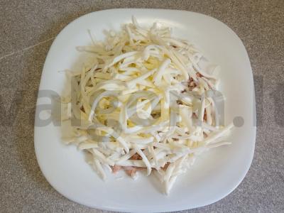 Salotos su tunu ir lydytu sūriu Žingsnis 3