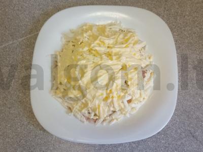 Salotos su tunu ir lydytu sūriu Žingsnis 4