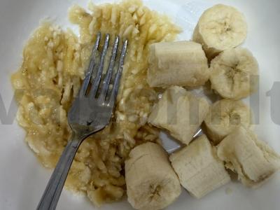 Bananų blynai su vanilinu Žingsnis 1
