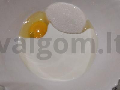 Skaniausias pyragas su kokosų drožlėmis ir avietėmis Žingsnis 1