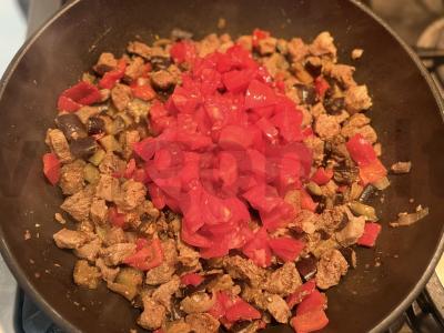 Kvapnus lagmanas su kiauliena ir daržovėmis Žingsnis 3