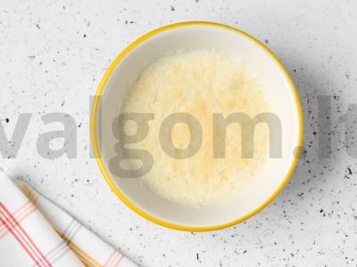 Varškės desertas su vaisiais Žingsnis 1