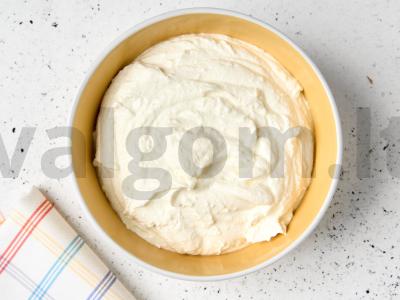 Varškės desertas su vaisiais Žingsnis 2