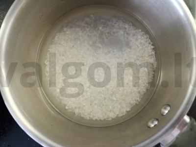 Kutiya su razinom ir medumi Žingsnis 1