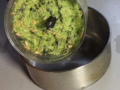 Brokolio kotletai su mocarela Žingsnis 4