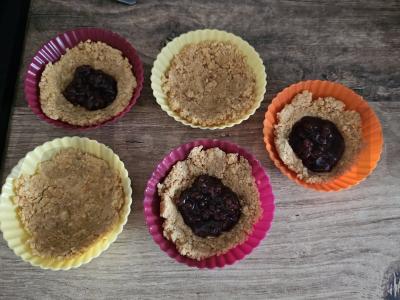 Sausainiai krepšeliai su graikišku jogurtu ir avietėmis Žingsnis 6