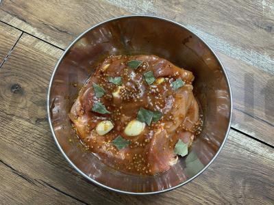 Kepta kiauliena kvapniame marinate Žingsnis 5