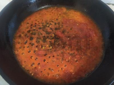 Žaliosios pupelės pomidorų-grietinėlės padaže Žingsnis 4