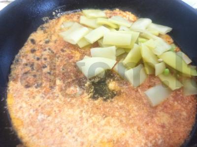 Žaliosios pupelės pomidorų-grietinėlės padaže Žingsnis 6