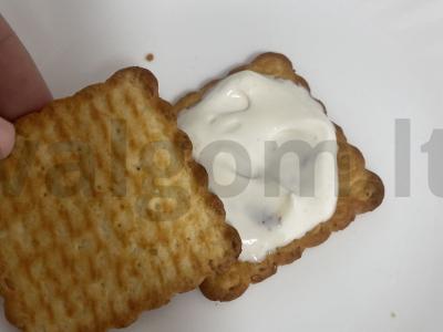 Sviestinis pyragas be kepimo Žingsnis 5