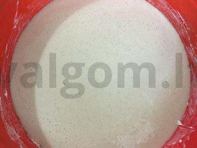 Šarlotė su manų kruopomis ir kefyru Žingsnis 8