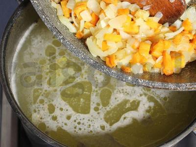 Vištienos kyufta-bozbash su avinžirniais Žingsnis 9