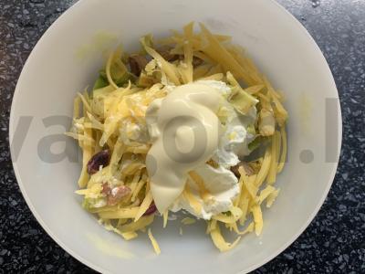 Karšti sumuštiniai su avokadu, sūriu ir pistacijomis Žingsnis 4