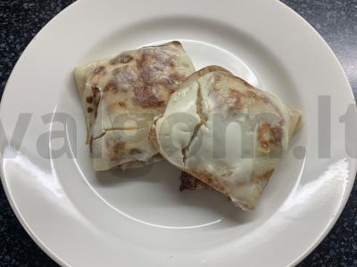 Blynai su varške ir braškėmis pagrindine nuotrauka