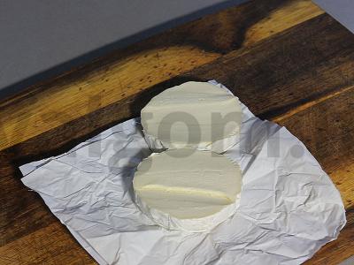 Bri sūris su kumpio faršu filo tešloje Žingsnis 6