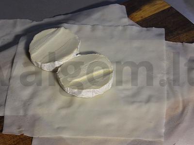 Bri sūris su kumpio faršu filo tešloje Žingsnis 7