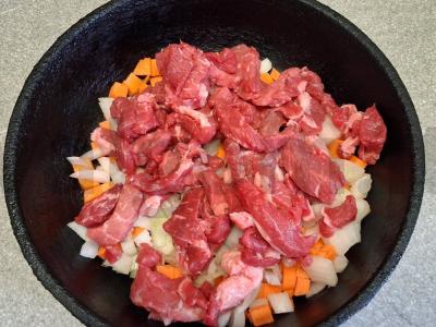 Troškinta jautiena su daržovėmis ir sviestu Žingsnis 2