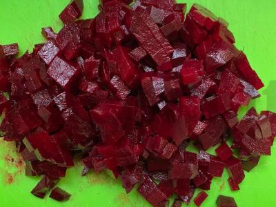 Burokėlių salotas su stalo krienais Žingsnis 1