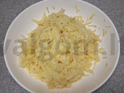 Bulvių vafliai su naminiu faršu Žingsnis 1