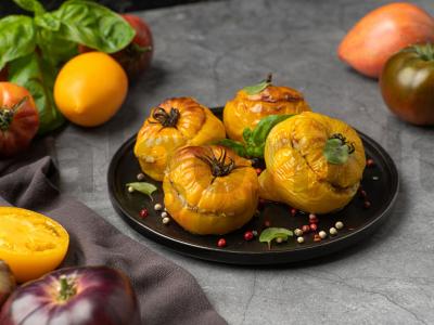 Įdaryti pomidorai pagrindine nuotrauka