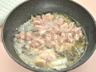 Jūriniai spageti su konservu ir sūriu Žingsnis 3