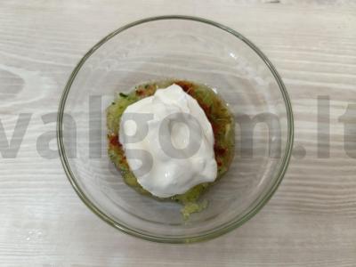 Aštrus grietinės padažas su agurku Žingsnis 4