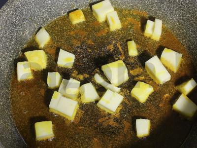 Vištienos krūtinėlė su suluguni ir kurkuma Žingsnis 5