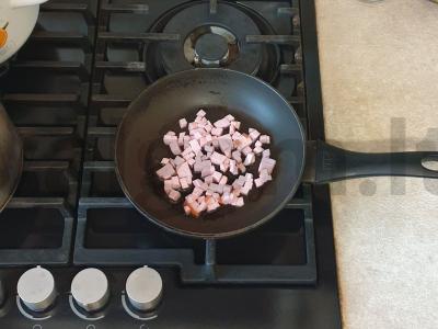 Bulvių košė su parmezano sūriu ir dešra Žingsnis 4