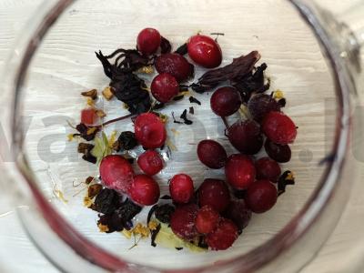 Gervuogių ir hibisko gėrimas Žingsnis 2