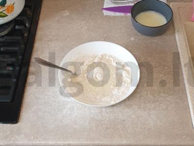 Purios picos su dviem sūrio rūšimis ir dešra Žingsnis 2