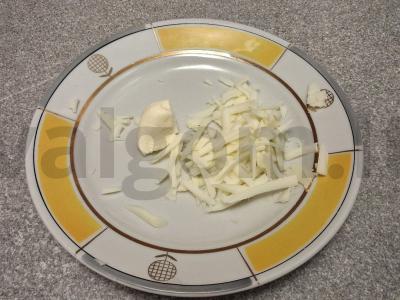 Sūrio ir krapų skrudinta duona per 15 minučių Žingsnis 1