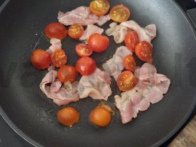 Šakšuka su bekonu ir pomidorais Žingsnis 4