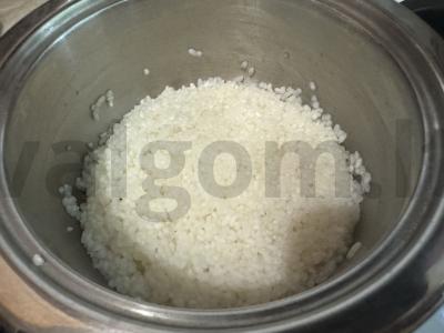 Įdaryti pipirai su pomidorų pasta ir kmynais Žingsnis 1