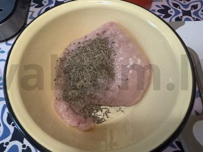 Įdaryti pipirai su pomidorų pasta ir kmynais Žingsnis 4