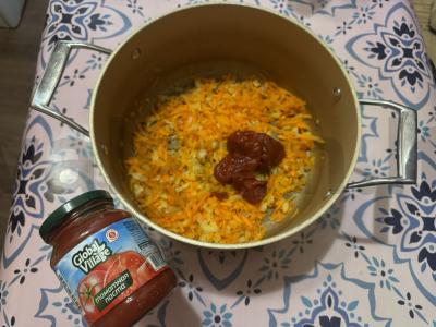 Įdaryti pipirai su pomidorų pasta ir kmynais Žingsnis 5