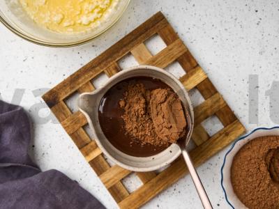 Šokoladinis lipnus desertas iš kakavos pupelių Žingsnis 4