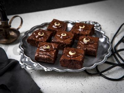 Šokoladinis lipnus desertas iš kakavos pupelių pagrindine nuotrauka