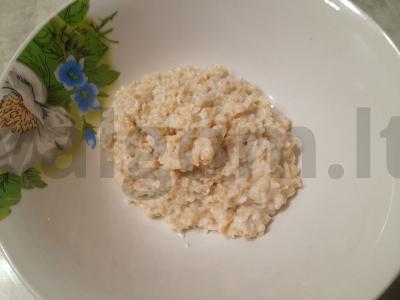 Avižiniai dribsniai su pienu ir uogiene Žingsnis 5