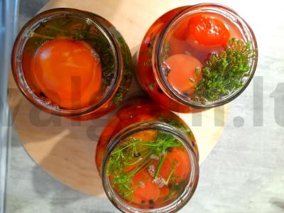 Sūdyti pomidorai su krienų lapais žiemai Žingsnis 5