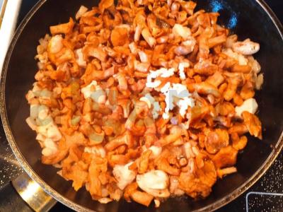 Užkandis „Krepšelis“ su voveraitėmis ir vištiena Žingsnis 3